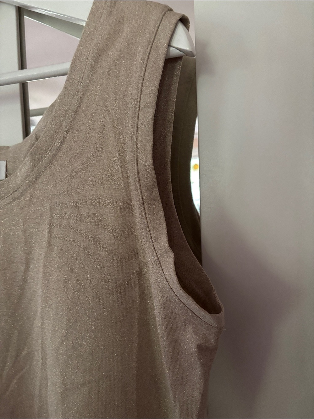 ILinen Gold Shell Top - Picture 4 of 5